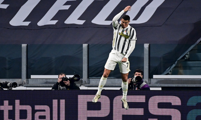 Ronaldo double lifts Juve, Atalanta stall before Liverpool trip Ronaldo double lifts Juve, Atalanta stall before Liverpool trip