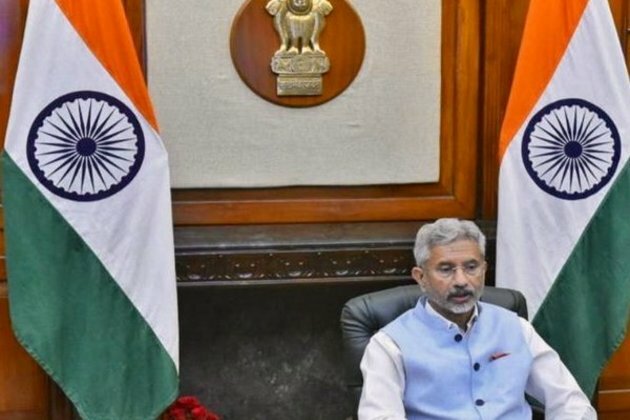 'China brought enormous force to border'