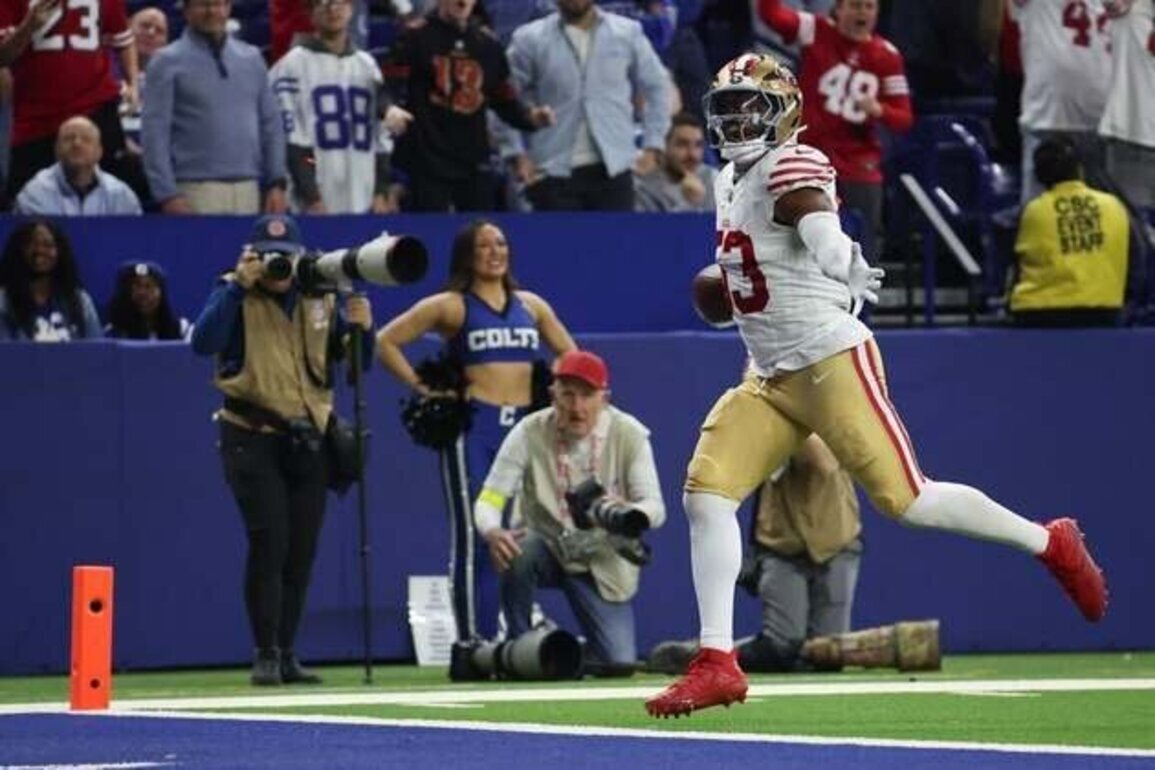 Cowboys acquire 49ers starting LB Dee Winters for 5th-round pick