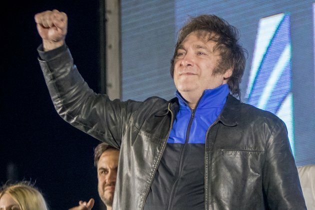 Presidential frontrunner reveals Judaism conversion plans