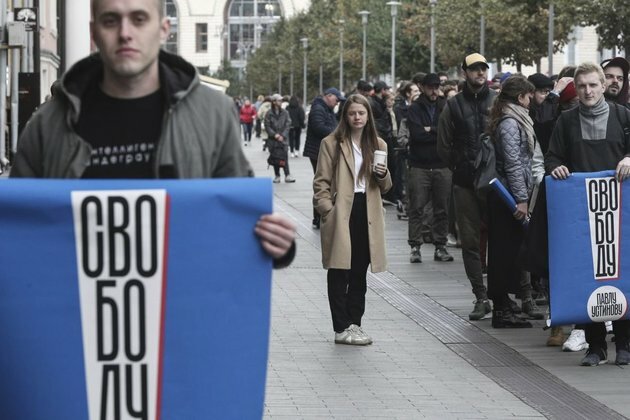 The Week In Russia: Survey Says: Russians Want More Rights