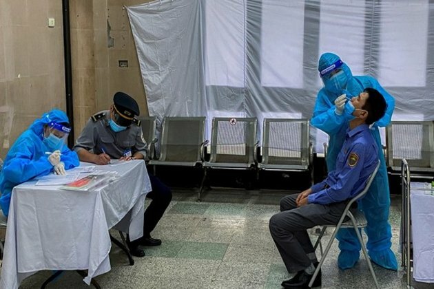 First community cases of Omicron coronavirus strain detected in Vietnam