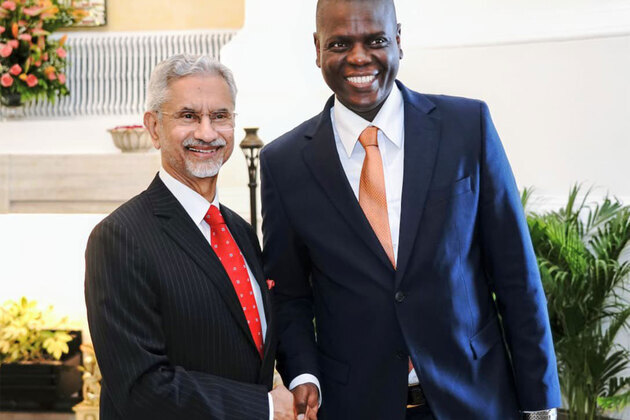 EAM Jaishankar reviews bilateral ties with South African counterpart