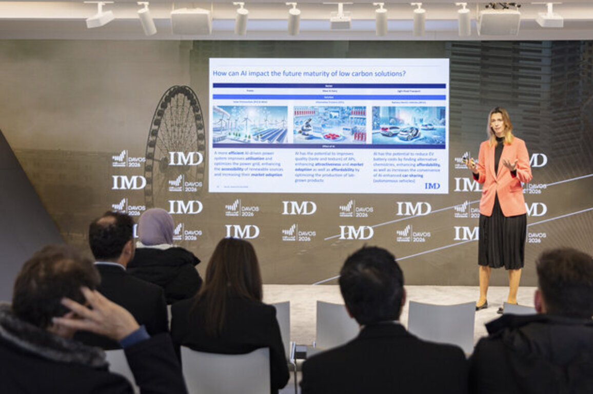 UAE Pavilion at Davos hosts dialogue on role of AI in accelerating sustainability, driving innovation