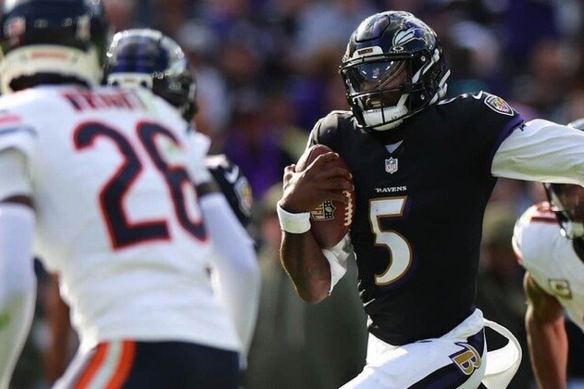 Tyler Huntley Rises Up to Beat Bears  Again