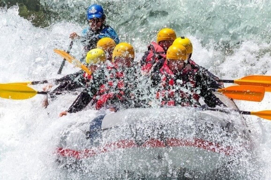 Under climate change, Montana's river guides take on 'eco-grief'