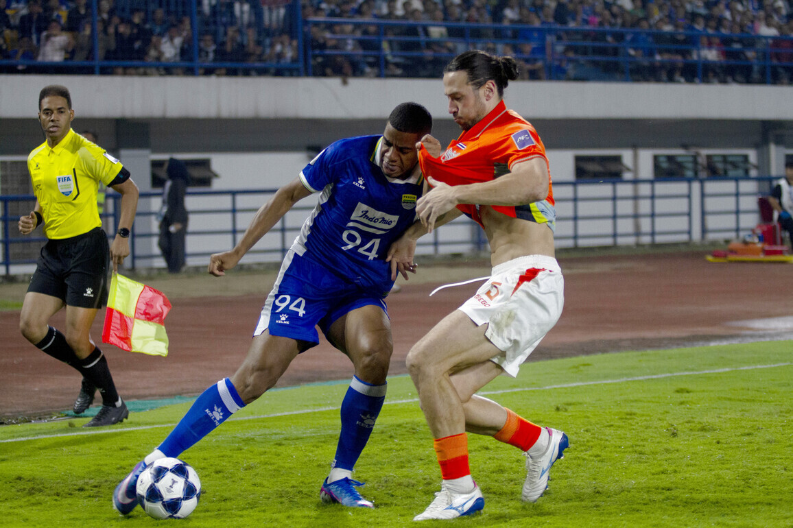 (SP)INDONESIA-BANDUNG-FOOTBALL-AFC CHAMPIONS LEAGUE TWO-PERSIB BANDUNG VS RATCHABURI FC