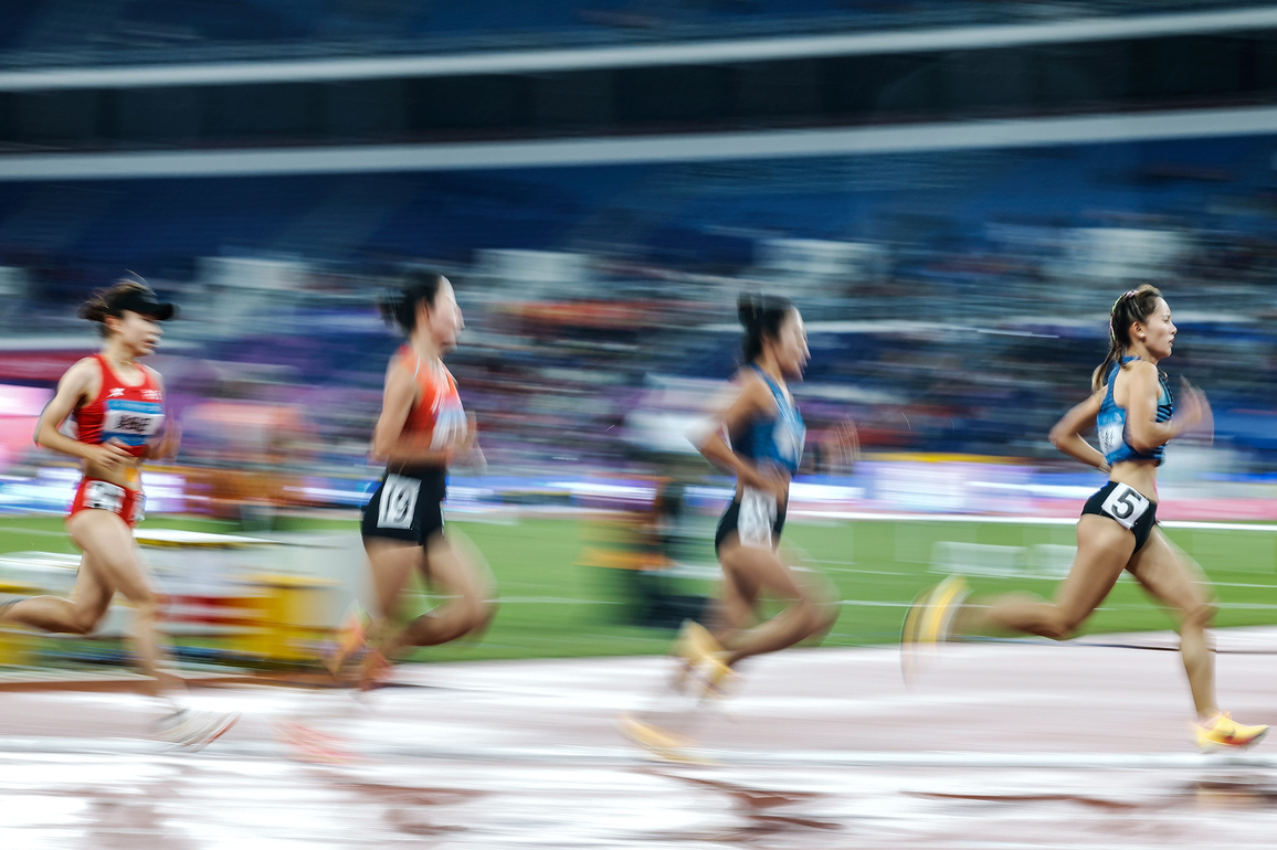 (SP)CHINA-15TH NATIONAL GAMES-ATHLETICS-WOMEN'S 5000M-FINAL (CN)