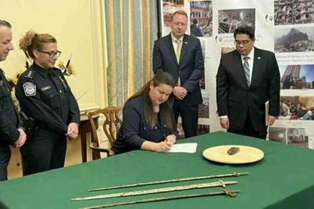 US returns ancient weapons to Ukraine