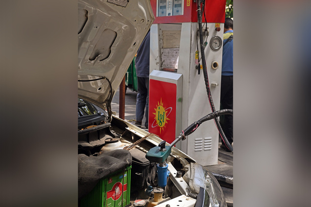Mumbai drivers save more on switching from Petrol to CNG; Delhi saves more on switching from Diesel: Report