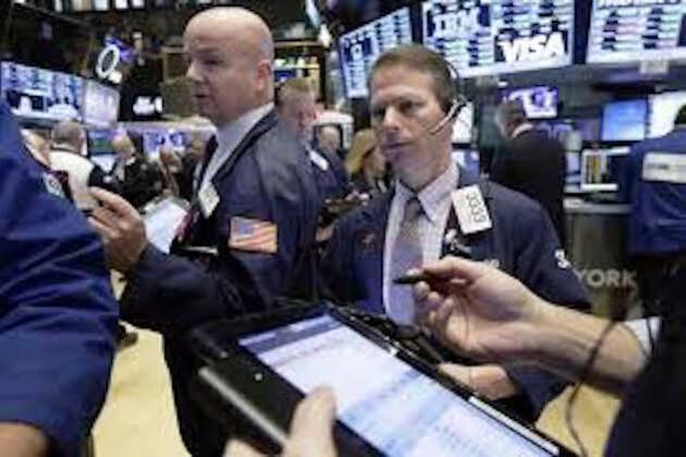 U.S. stocks end divided as CPI reading comes in as expected