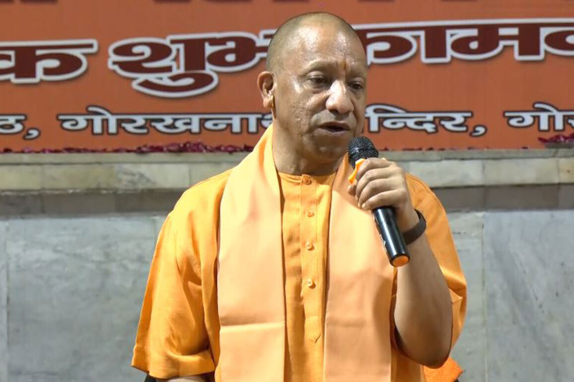 "No one is small, no one is big, no one is untouchable...": CM Yogi attends Holi Milan event at Gorakhnath Temple