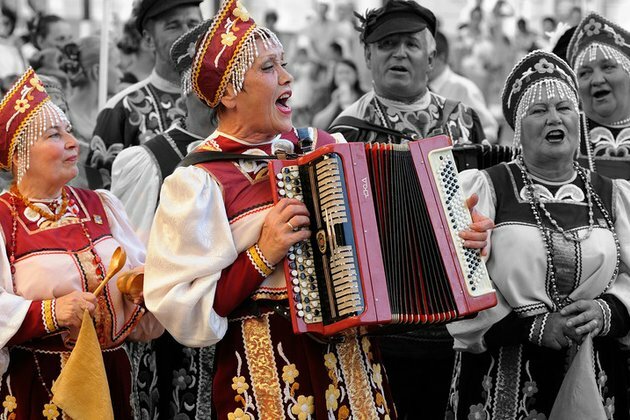 10 Russian folk musical instruments you need to know