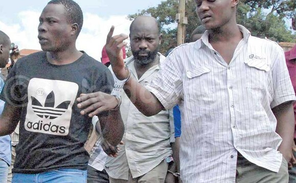 Abamu ku bavubuka abaakwatibwa ku misango gy’okuwamba abawala n’okubatta nga batuusiddwa ku kkooti ya LDC e Makerere. Abamu ku bavubuka abaakwatibwa ku misango gy’okuwamba abawala n’okubatta nga batuusiddwa ku kkooti ya LDC e Makerere.