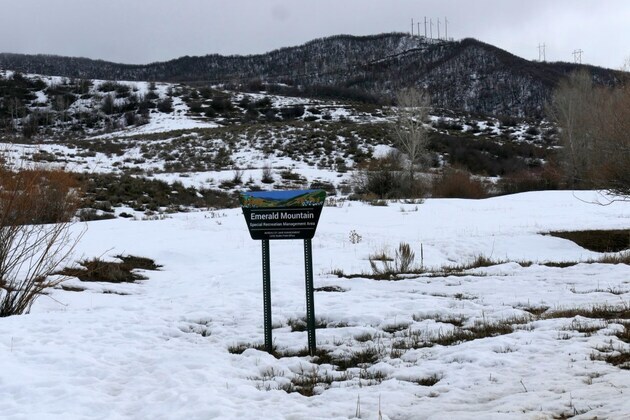 Plane crash near Steamboat Springs airport kills four people