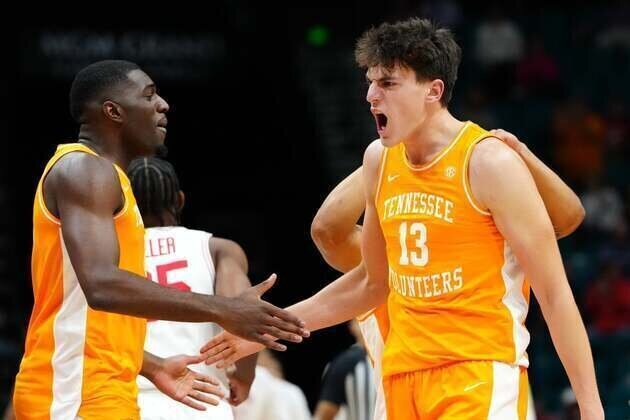 No. 20 Tennessee shaking things up for home game vs. No. 11 Louisville