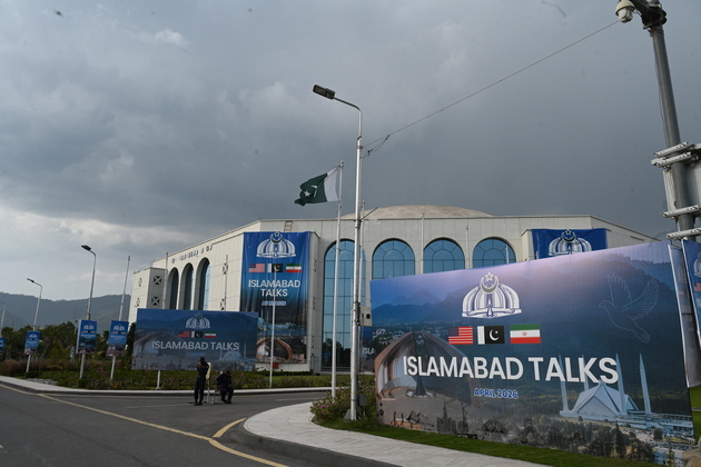 U.S., Iranian negotiators engage as Islamabad talks hoped to facilitate durable peace