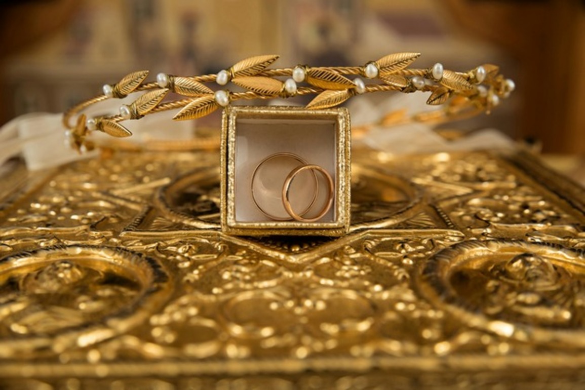 Gold seen at $5,400 by end-2026 as banks boost forecasts