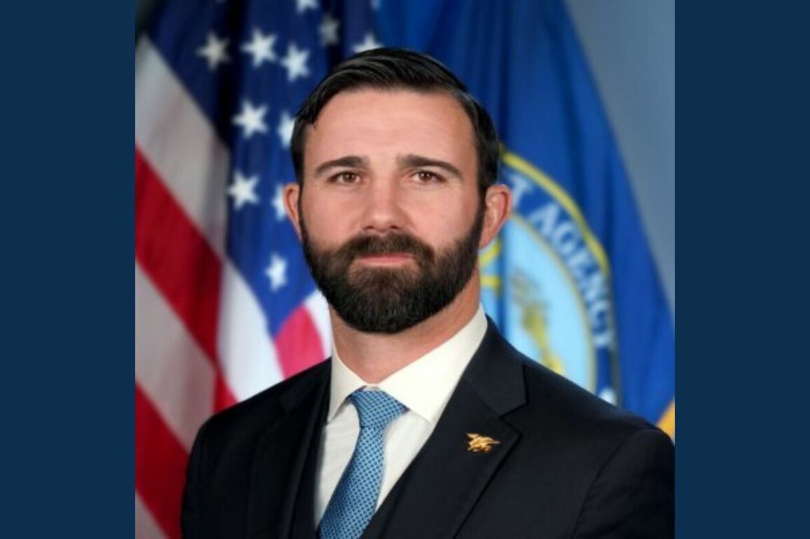FEMA chief fired weeks before hurricane season