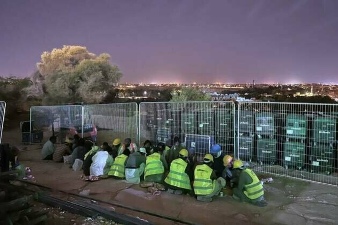 Saudi Arabia: Migrant Workers Electrocuted, Decapitated, and Falling to Death at Workplaces