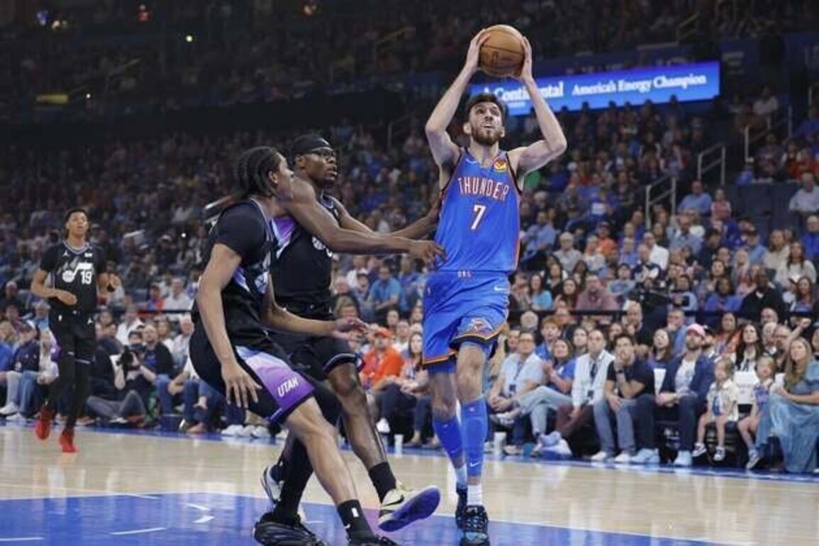 Thunder thump Jazz, move closer to clinching No. 1 seed