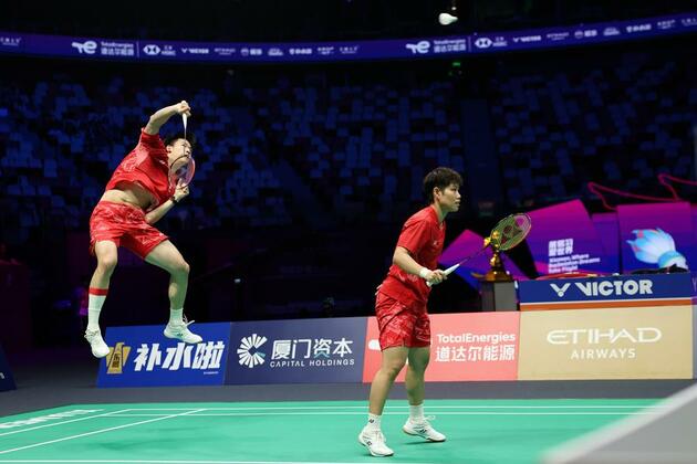 China sweeps Malaysia to reach Sudirman Cup semis