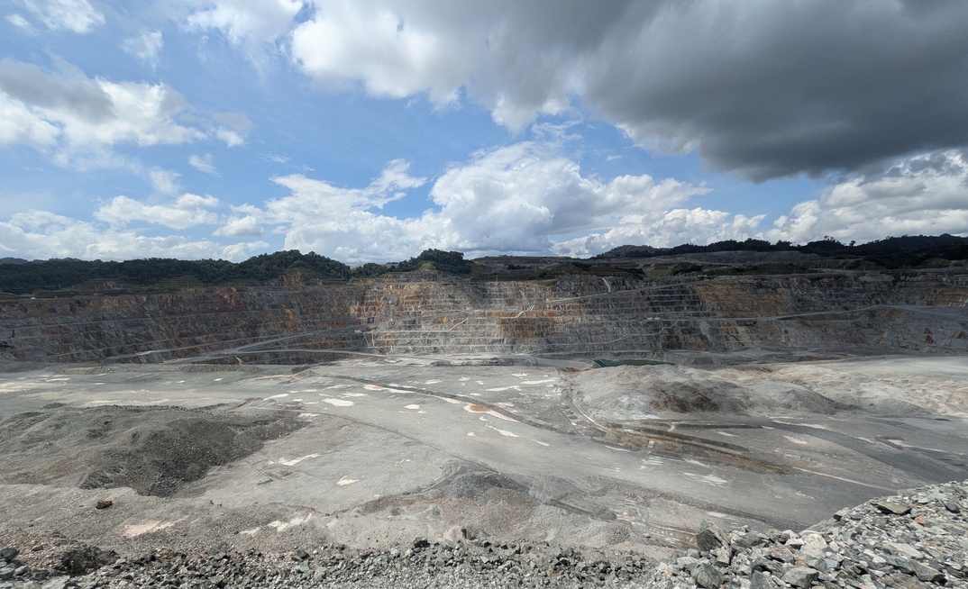 Cp mine with blasted ore 1074x654.jpg