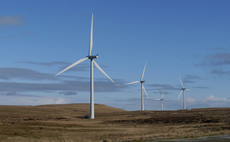 Study: Ministers' failure to revitalise UK onshore wind market could add £125 to energy bills by 2035