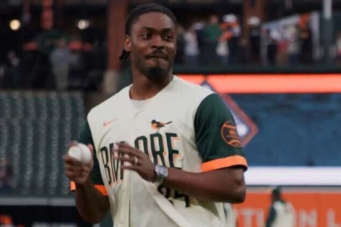 Malaki Starks Throws First Pitch at Orioles Game