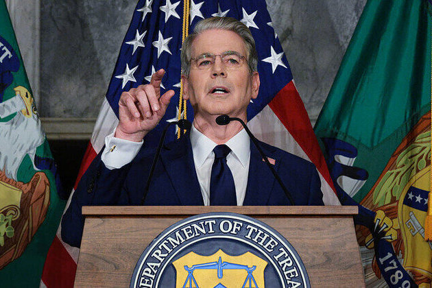 US unveils economic onslaught against Iran