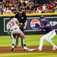 Braves hit back-to-back homers in 9th, blank Diamondbacks