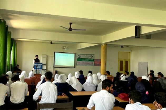 Scholars, religious leaders condemn violence against minorities in Kashmir