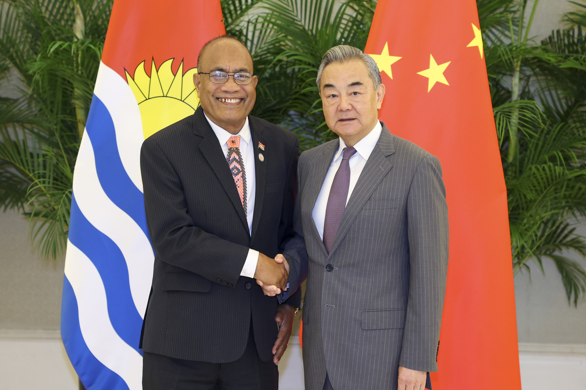 CHINA-FUJIAN-XIAMEN-WANG YI-KIRIBATI-PRESIDENT AND FOREIGN MINISTER-MEETING (CN)