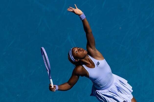 Coco Gauff rallies to advance to 4th round in Melbourne