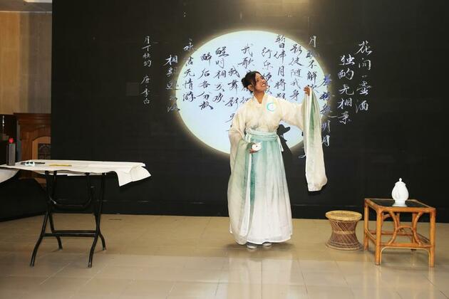 Poetry recitation contest in Bangladesh celebrates beauty of traditional Chinese culture