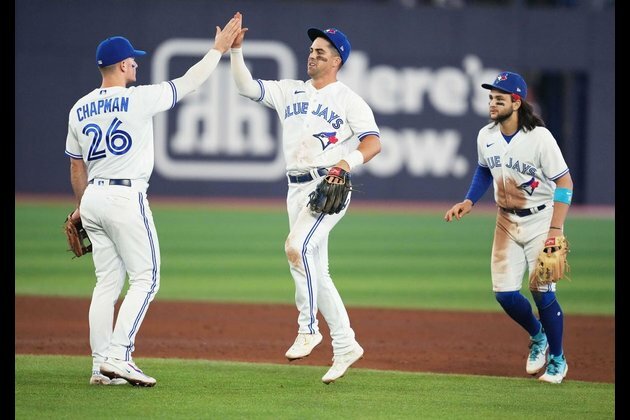 Chris Bassitt rebounds, leads Blue Jays over Astros