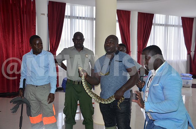 ffering lessons about snakes at  hoto by ulius uwemba