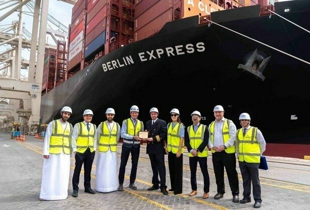 Jebel Ali Port welcomes Hapag-Lloyd's first dual-fuel ultra-large containership