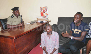 Pr. Bugembe ng'akunya abadde akozesa erinnya lye okufera abantu n'okuganzika abakazi mu loogi Pr. Bugembe ng'akunya abadde akozesa erinnya lye okufera abantu n'okuganzika abakazi mu loogi