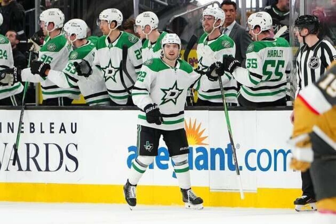Stars blow 3rd-period lead, still nip Golden Knights in shootout