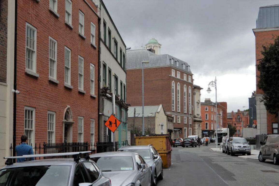 Harris backs government after EU says Ireland’s housing crisis severe