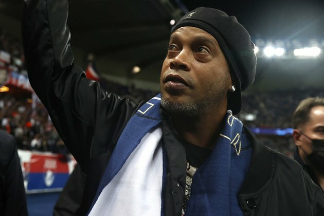 Football icon Ronaldinho faces threat of new arrest