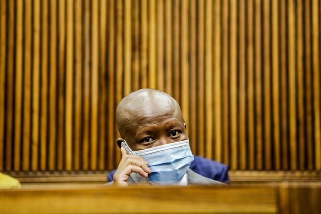 Steenhuisen to Malema: Give up your police security detail