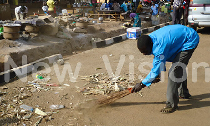 Karuma leaders clean town Karuma leaders clean town