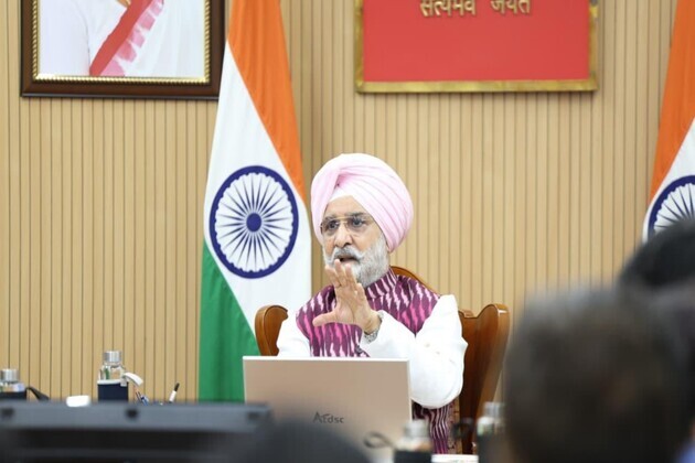 Delhi LG reviews specialised policing measures for women, senior citizens