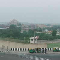 Delhi air quality remains 'Very Poor' with AQI at 367
