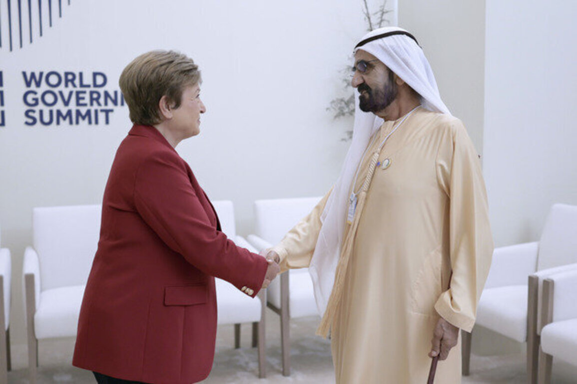 Mohammed bin Rashid meets with IMF Managing Director, discusses global economic developments, avenues of cooperation