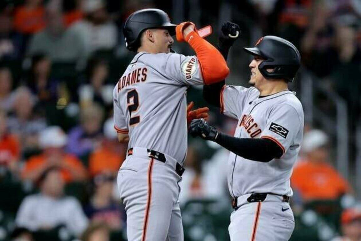 Heliot Ramos ties franchise record in Giants win over Astros