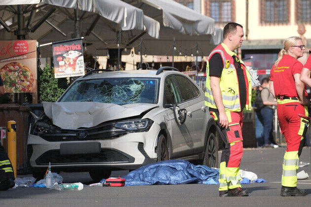 Two killed after car ploughs into crowd in Germany 