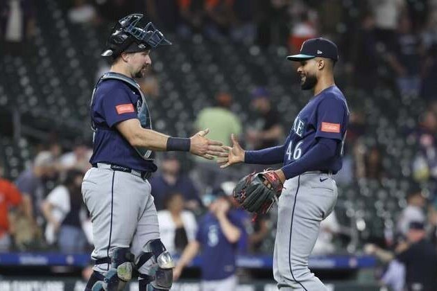 Mariners seek to claim series against sputtering Astros